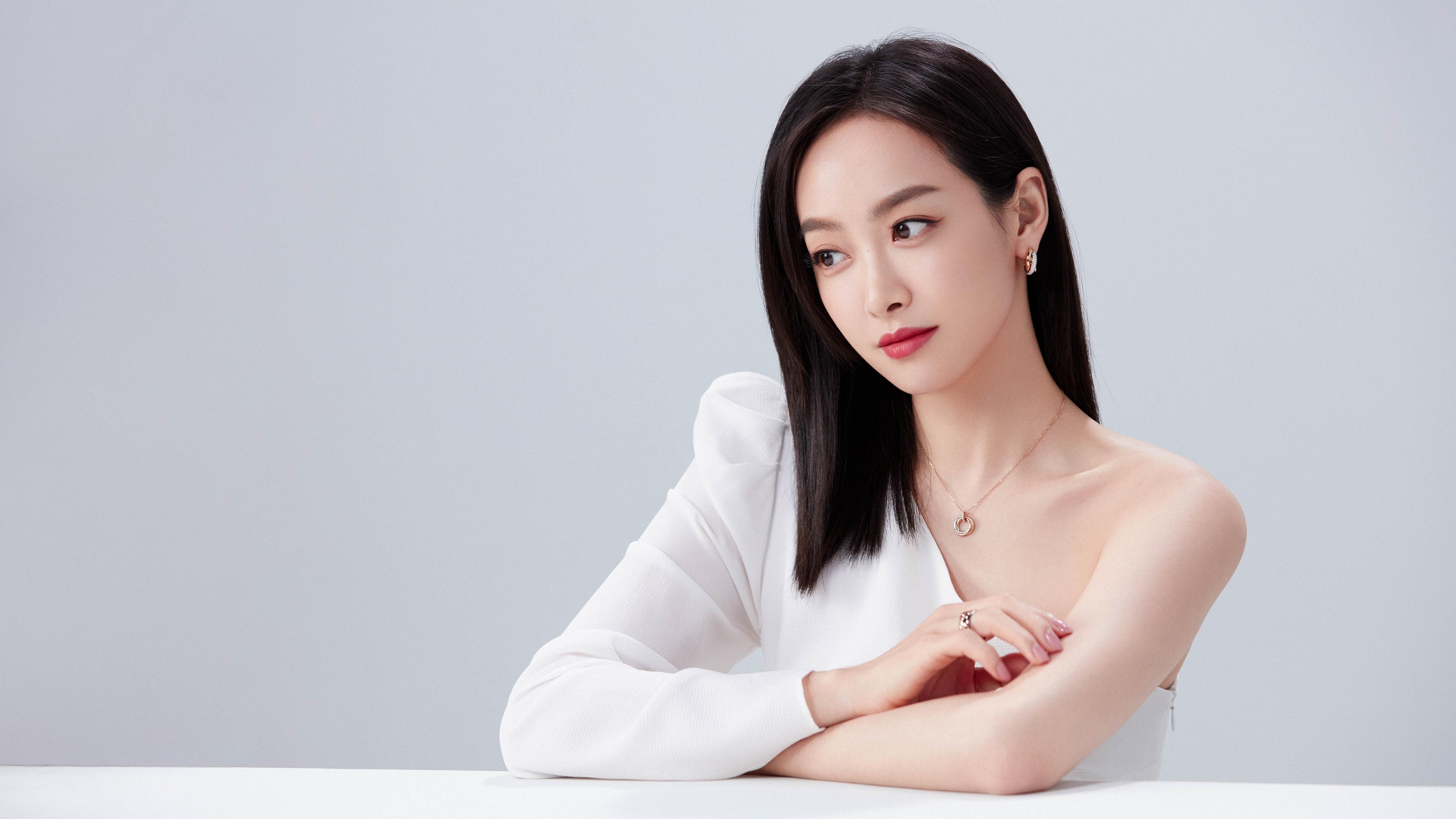 【比赛中的“出局”大揭秘】裁判如何做出公正判决?,裁判宣布比赛规则