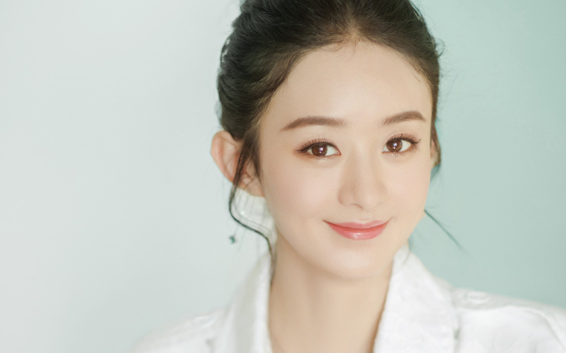 最刺激瞬间：比赛中的绝妙配合令观众惊叹，比赛刺激的成语