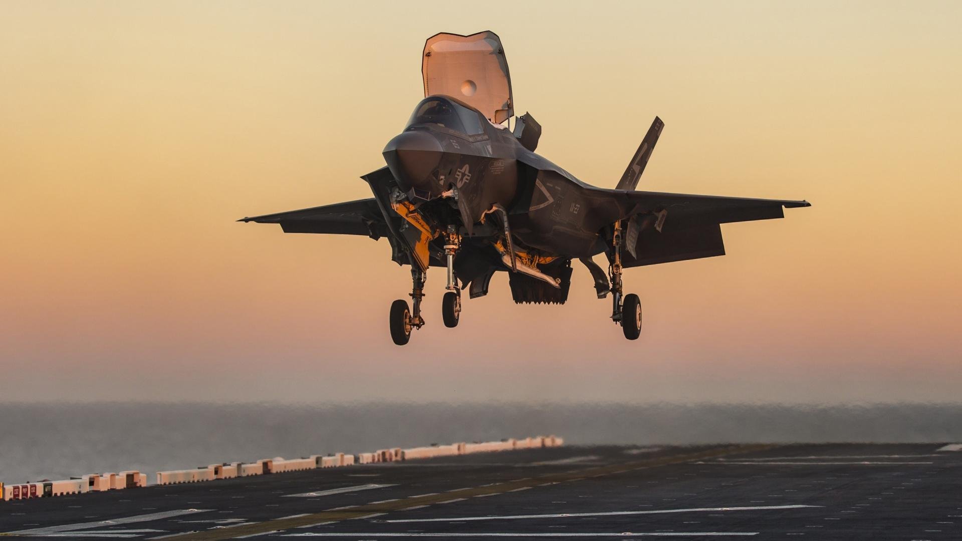 比利亚雷亚尔主场1-1战平塞维利亚，双方互交白卷，比利亚雷亚尔足球