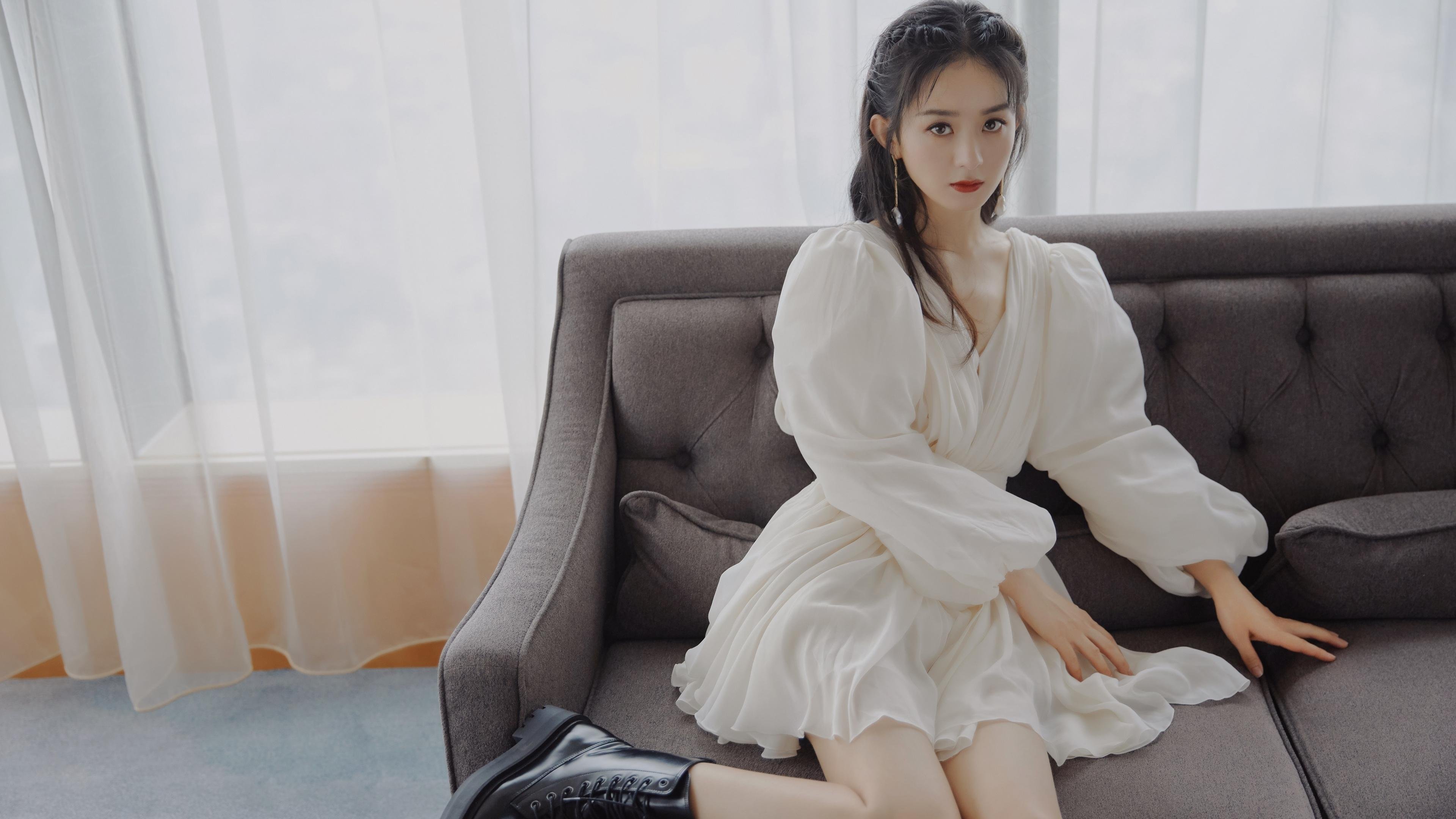 九游网页版入口-西班牙年轻球员崭露头角，西班牙年轻中场